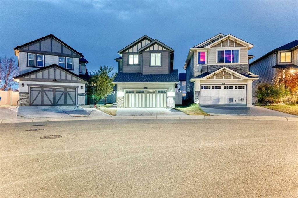 Picture of 158 Valleyview Court SE, Calgary Real Estate Listing