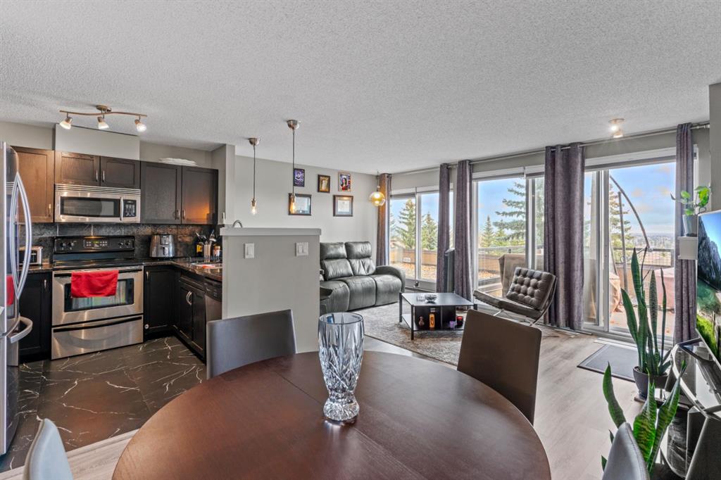 Picture of 10, 105 Village Heights SW, Calgary Real Estate Listing