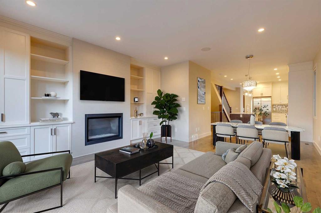 Picture of 2413 36 Street SW, Calgary Real Estate Listing