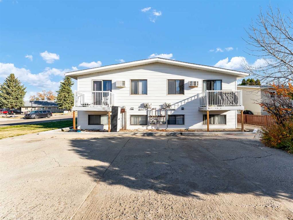 Picture of 39 Cairns Way SE, Medicine Hat Real Estate Listing