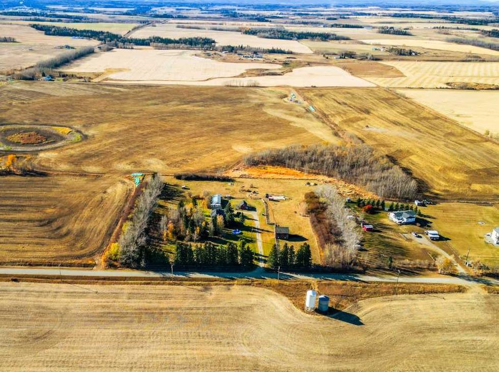 Picture of 32026 35  , Rural Mountain View County Real Estate Listing