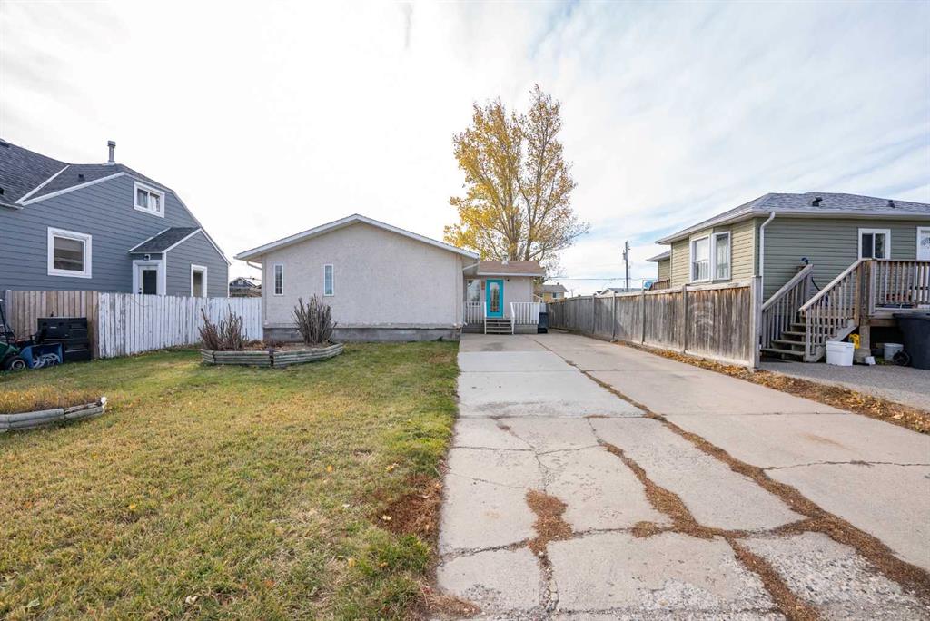 Picture of 118 2 Street  , Shaughnessy Real Estate Listing