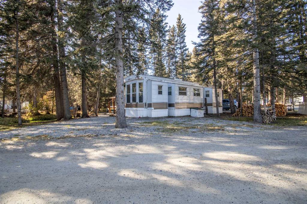 Picture of #1, 1 200 Avenue SW, Sundre Real Estate Listing