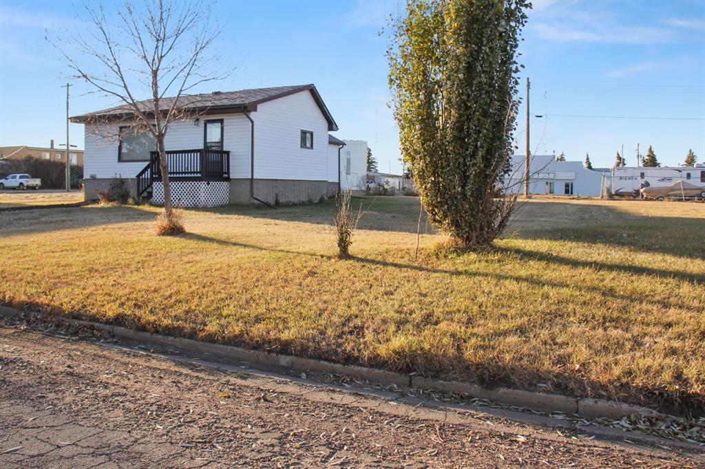 Picture of 5006 52 Street , Castor Real Estate Listing