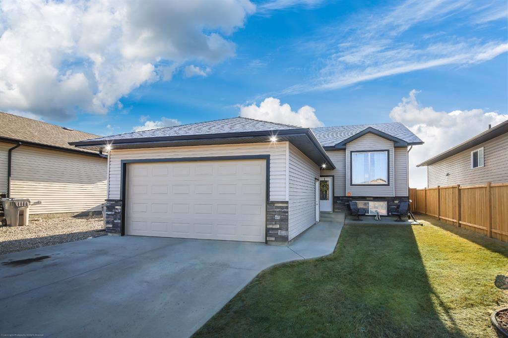 Picture of 3207 43 Avenue , Lloydminster Real Estate Listing