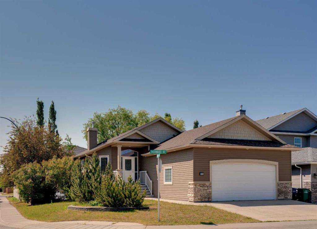 Picture of 106 Thornbird Way SE, Airdrie Real Estate Listing