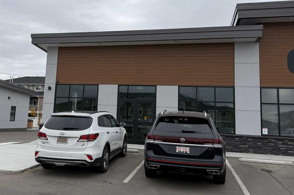 Picture of 304, 4979 Southlands Drive SE, Medicine Hat Real Estate Listing