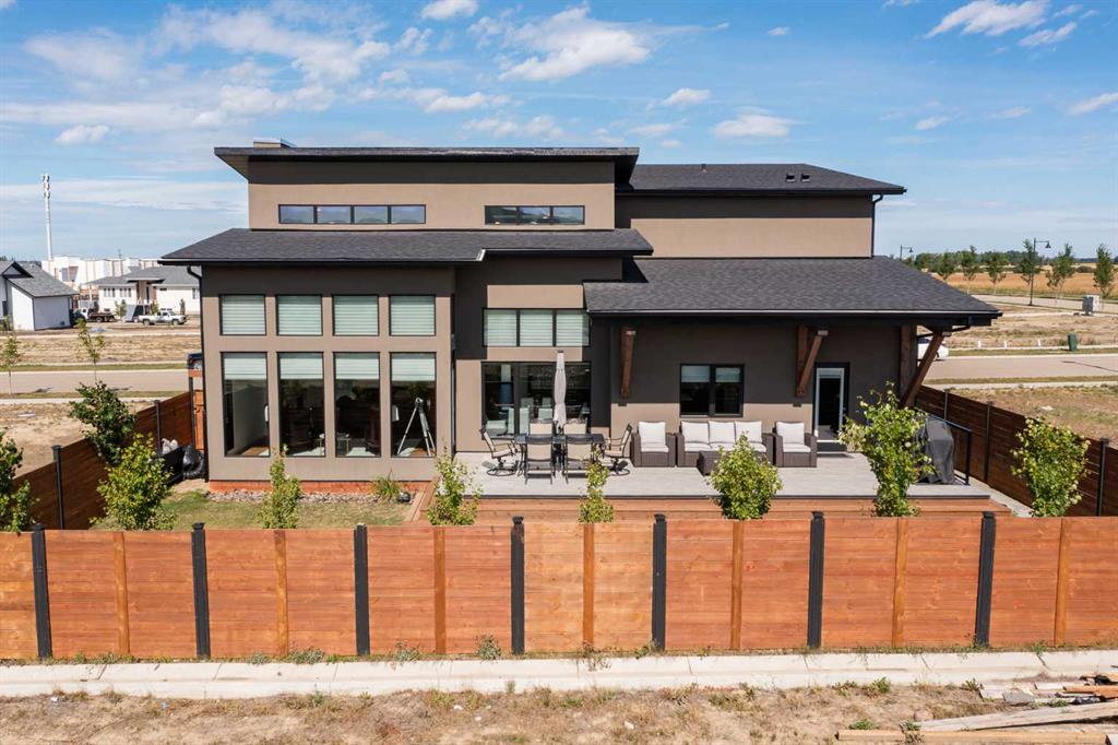 Picture of 11 Tenhove Street , Red Deer Real Estate Listing