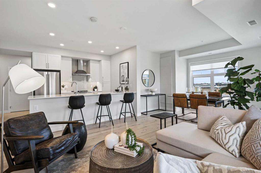 Picture of 326, 255 Les Jardins Park SE, Calgary Real Estate Listing