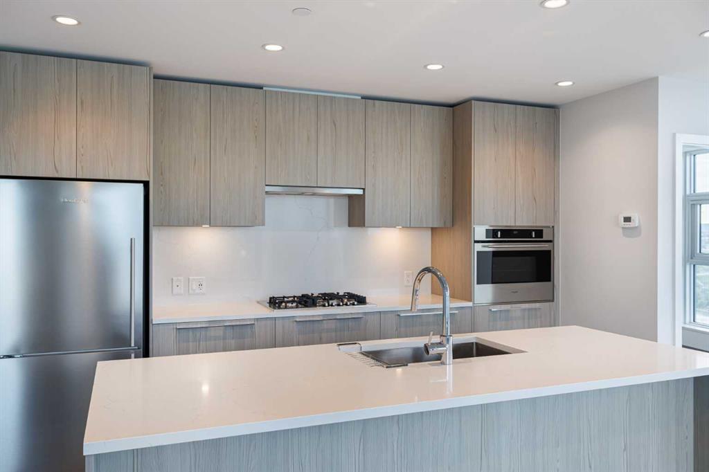 Picture of 530 3 Street SE, Calgary Real Estate Listing