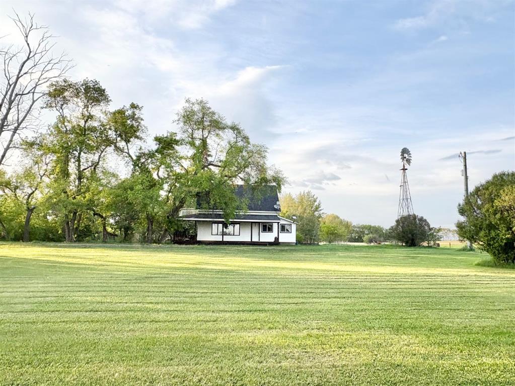 Picture of 37427 Range Road 19-2  , Rural Stettler No. 6, County of Real Estate Listing