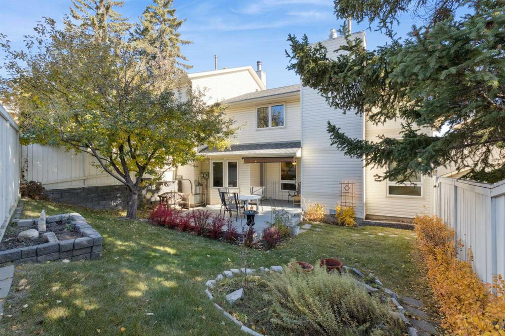 Picture of 15 Millrise Lane SW, Calgary Real Estate Listing