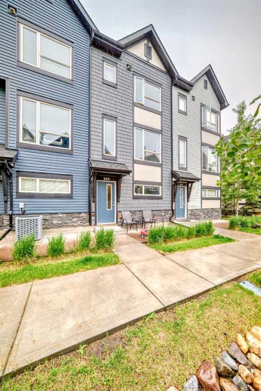 Picture of 208, 15 Evanscrest Park NW, Calgary Real Estate Listing