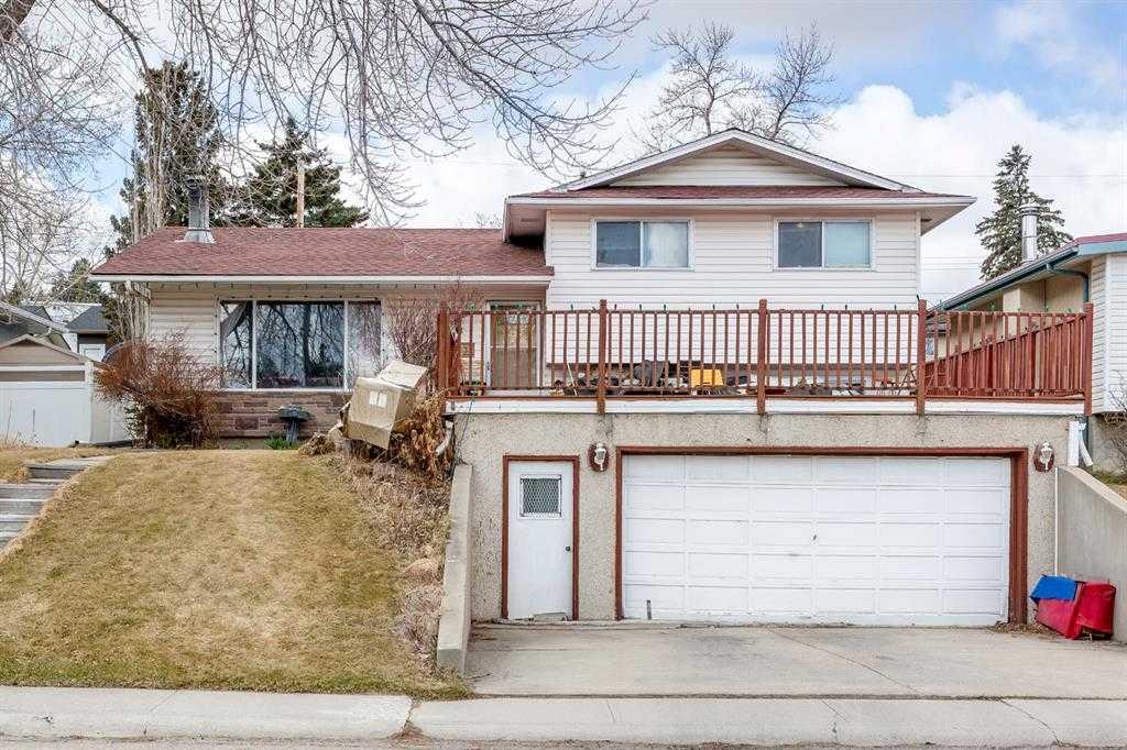 Picture of 7803 Hunterslea Crescent NW, Calgary Real Estate Listing