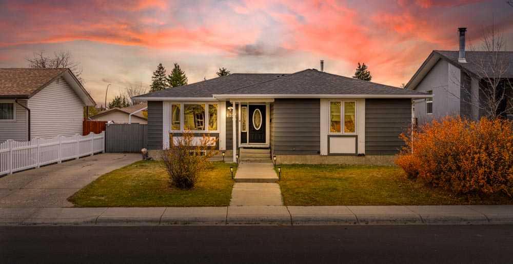 Picture of 6707 23 Avenue NE, Calgary Real Estate Listing