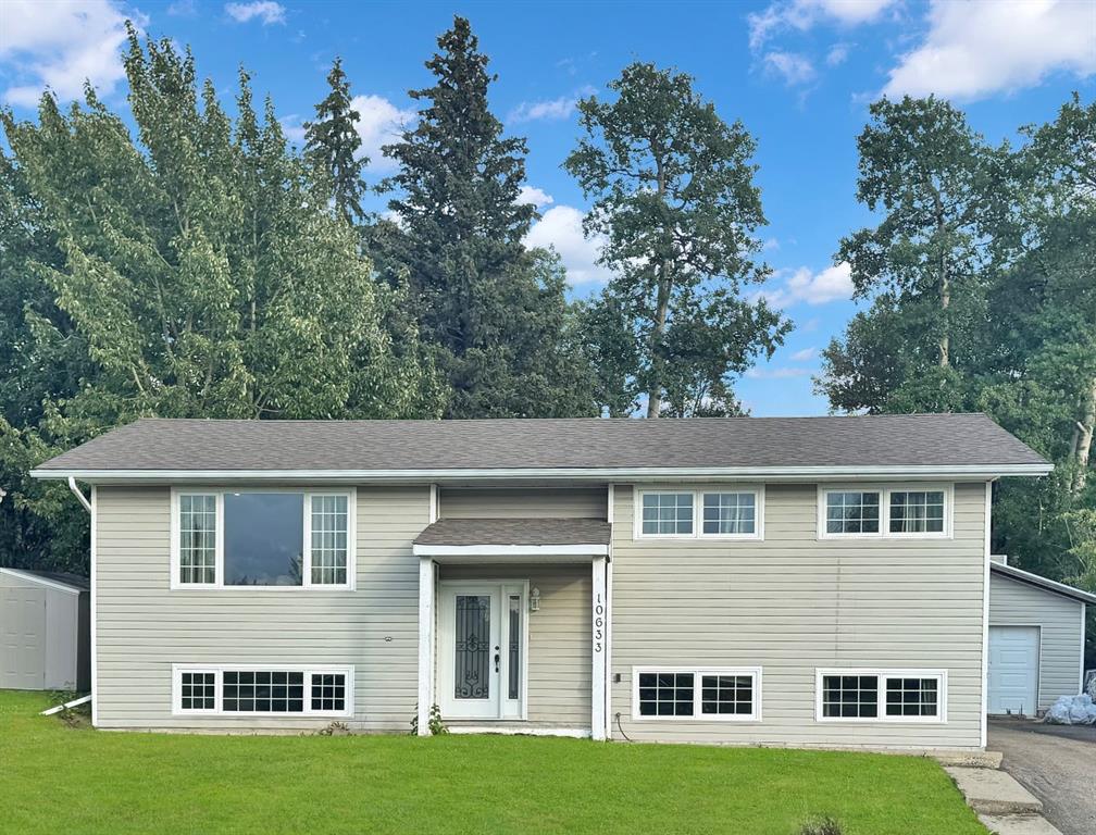 Picture of 10633 104 Avenue , Grande Cache Real Estate Listing
