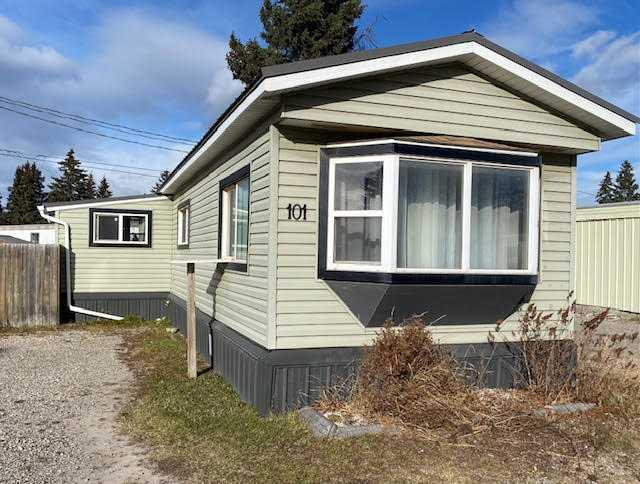 Picture of 101, 145 EAST RIVER Road , Hinton Real Estate Listing