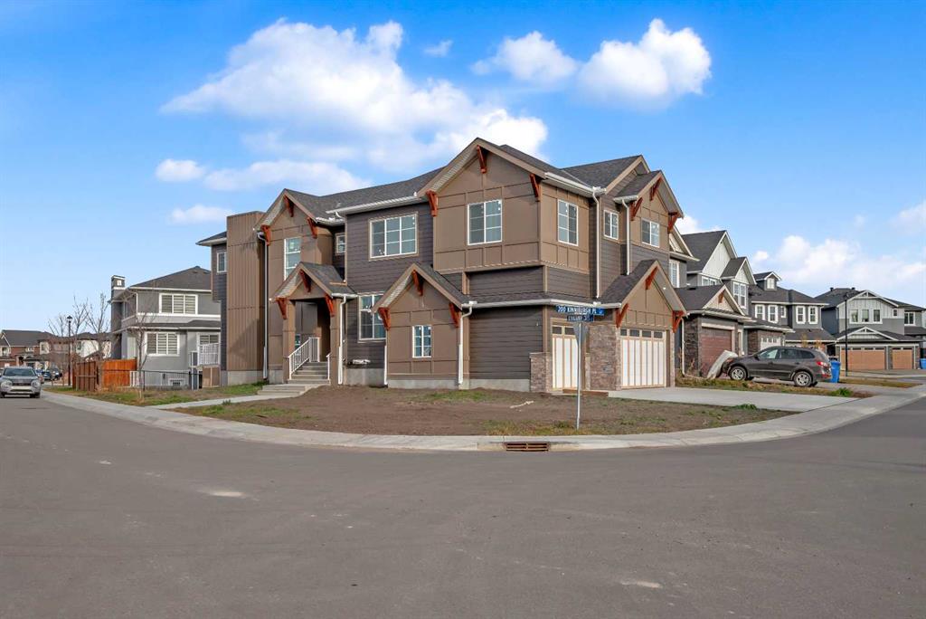 Picture of 203 KINNIBURGH Place , Chestermere Real Estate Listing