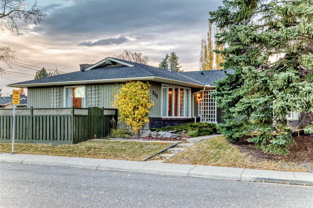 Picture of 255 Parkwood Close SE, Calgary Real Estate Listing