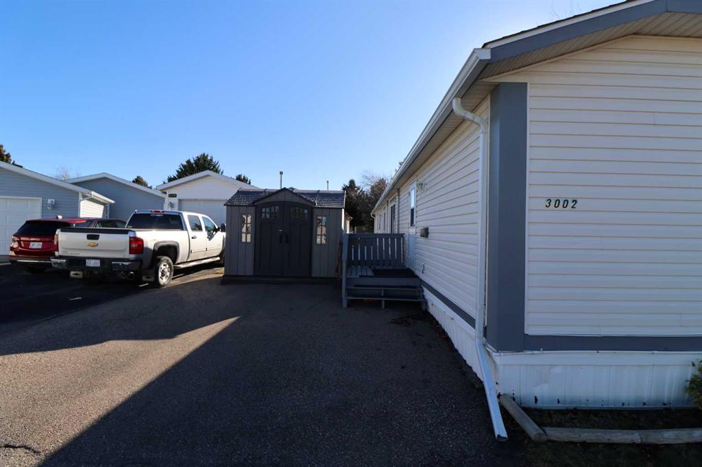 Picture of 3002 33 ave  , Lethbridge Real Estate Listing