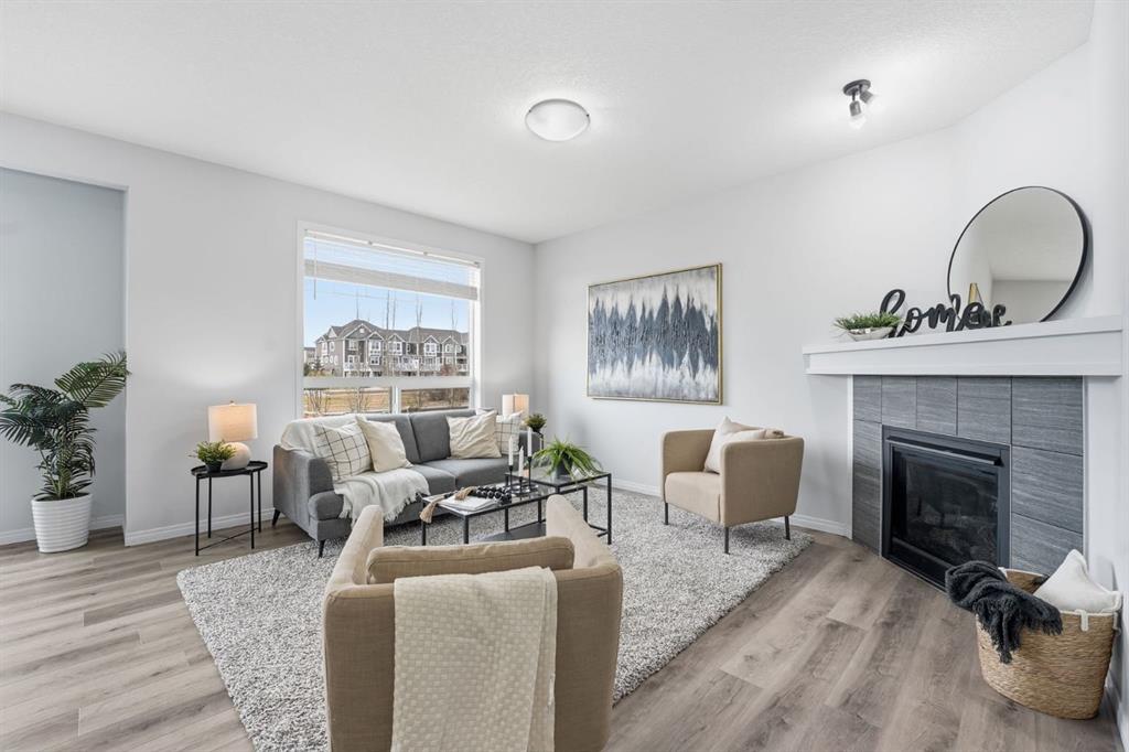 Picture of 1096 Hillcrest Lane SW, Airdrie Real Estate Listing