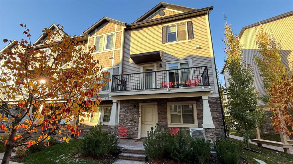 Picture of 132 Legacy Point SE, Calgary Real Estate Listing