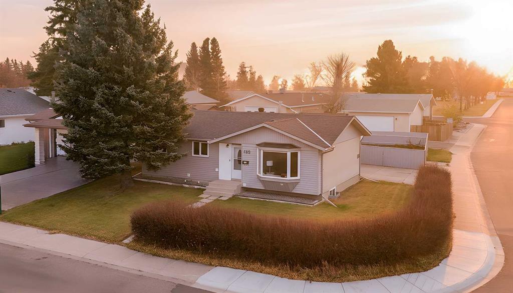 Picture of 138 Greenview Close N, Lethbridge Real Estate Listing