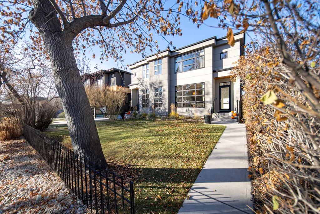 Picture of 3731 43 Street SW, Calgary Real Estate Listing