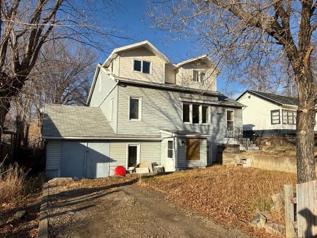 Picture of 10118 106 Avenue , Peace River Real Estate Listing