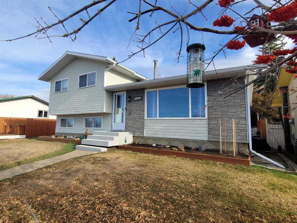 Picture of 11409 103 Street Street , Peace River Real Estate Listing