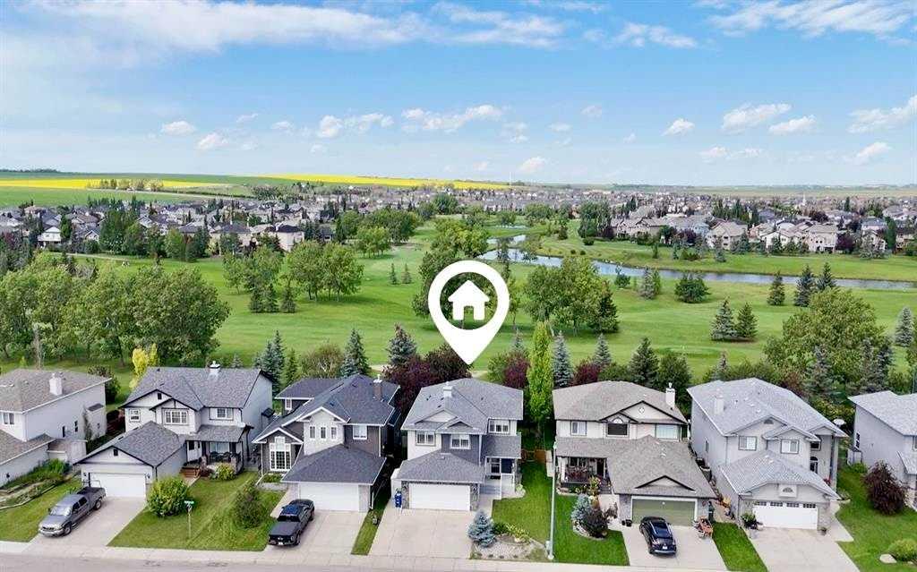 Picture of 276 Fairways Bay NW, Airdrie Real Estate Listing