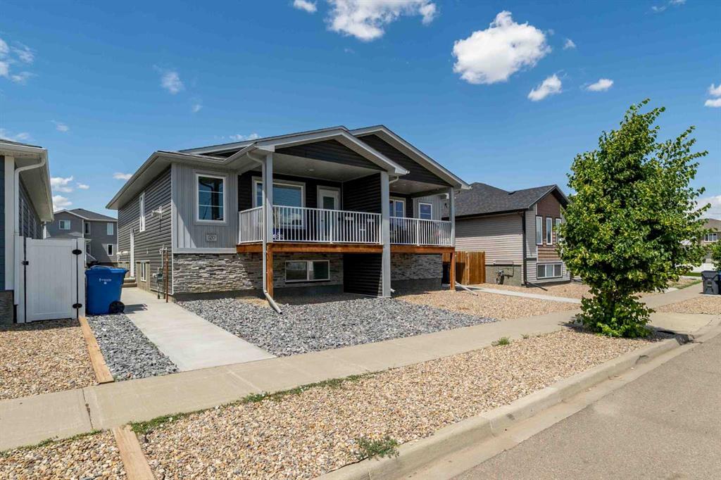 Picture of 120 Somerside Road SE, Medicine Hat Real Estate Listing