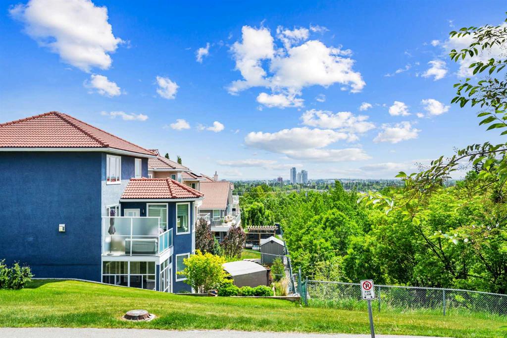 Picture of 209 Patina Park SW, Calgary Real Estate Listing