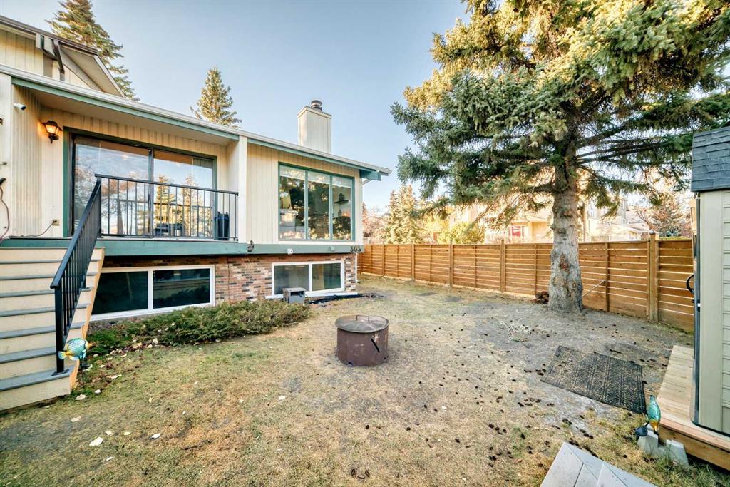 Picture of 303 Coach Side Road SW, Calgary Real Estate Listing