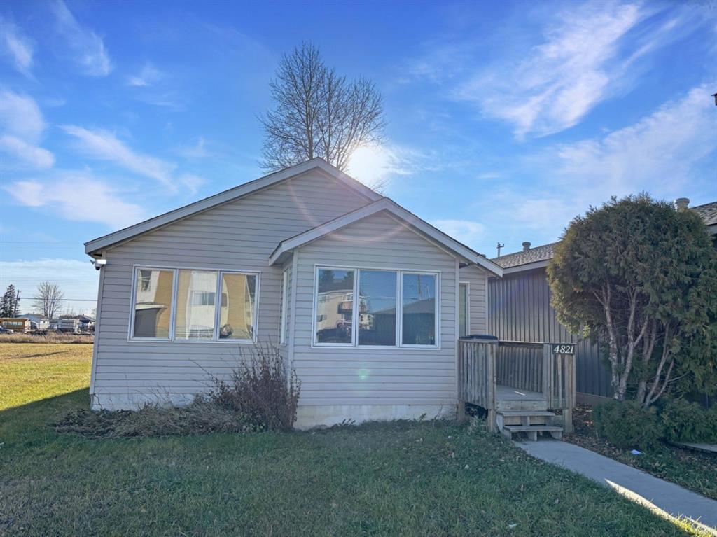 Picture of 4821 51st Avenue , High Prairie Real Estate Listing