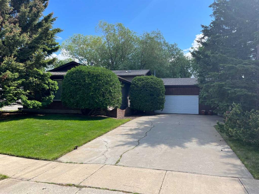 Picture of 3205 58 Avenue , Lloydminster Real Estate Listing