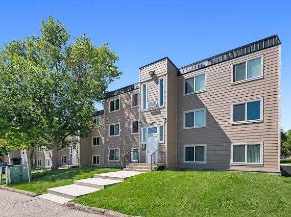 Picture of 211, 315 Heritage Drive SE, Calgary Real Estate Listing