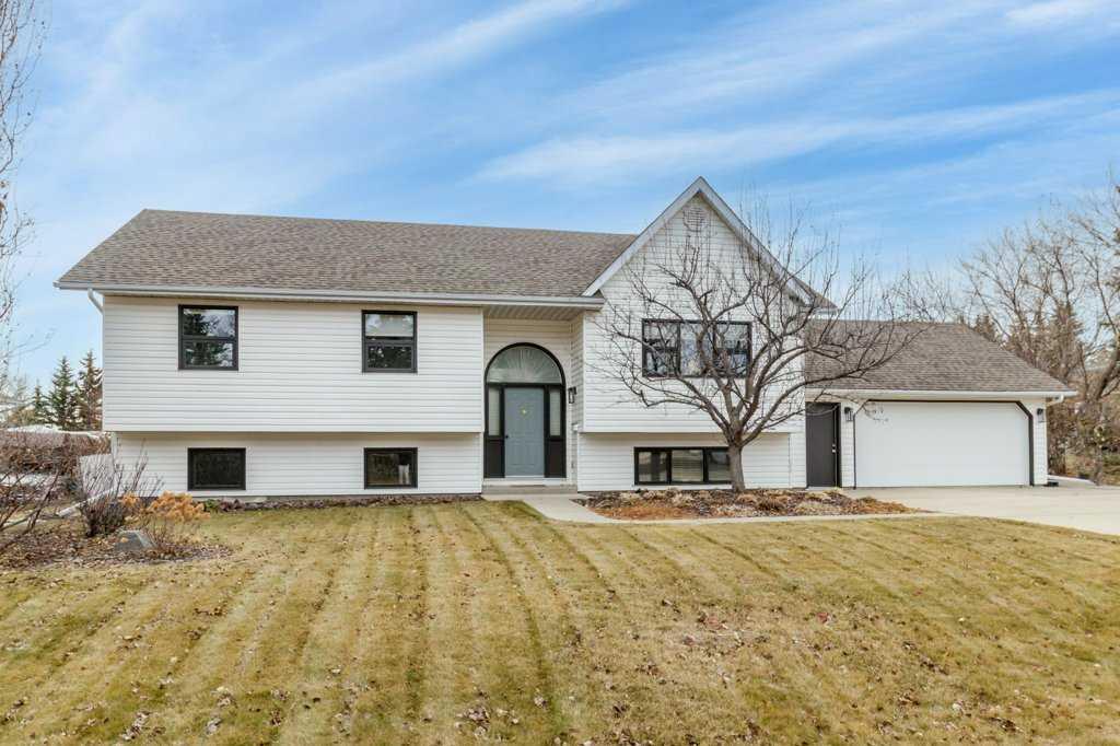 Picture of 45 Ravenscrag Crescent N, Norglenwold Real Estate Listing