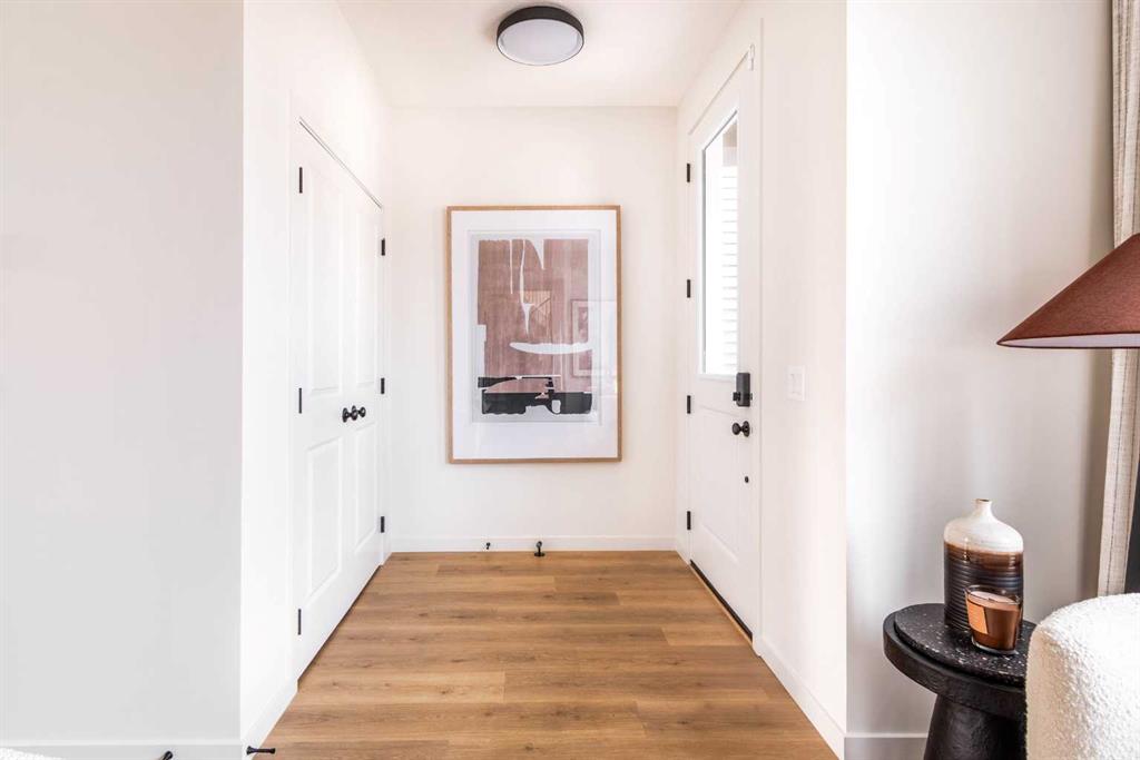 Picture of 1457 Rangeview Drive SE, Calgary Real Estate Listing