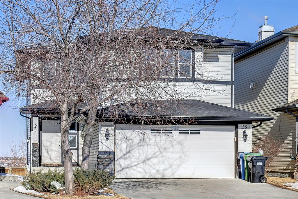 Picture of 25 Panamount Crescent NW, Calgary Real Estate Listing