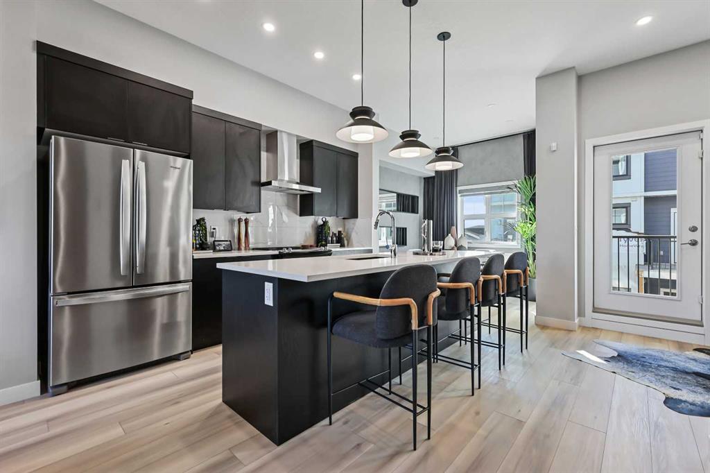 Picture of 112, 595 Mahogany Road SE, Calgary Real Estate Listing