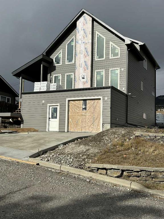 Picture of 8305 18 Avenue , Coleman Real Estate Listing