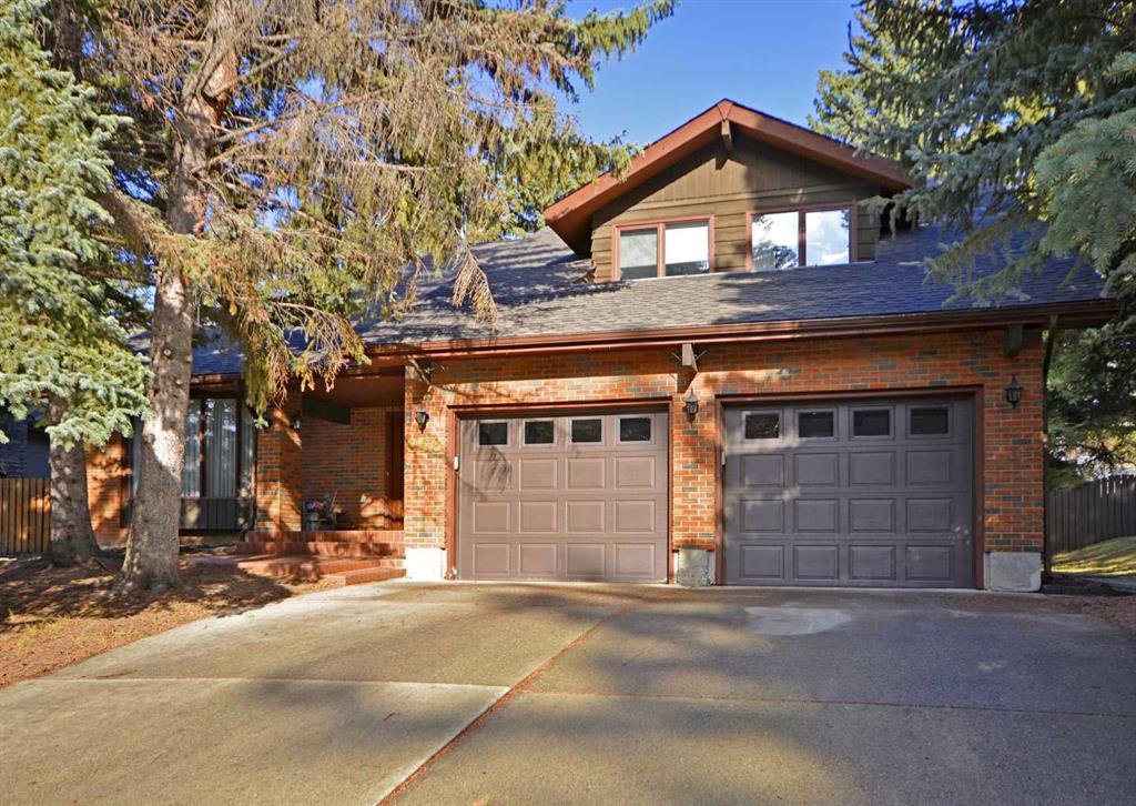 Picture of 268 Pump Hill Gardens SW, Calgary Real Estate Listing