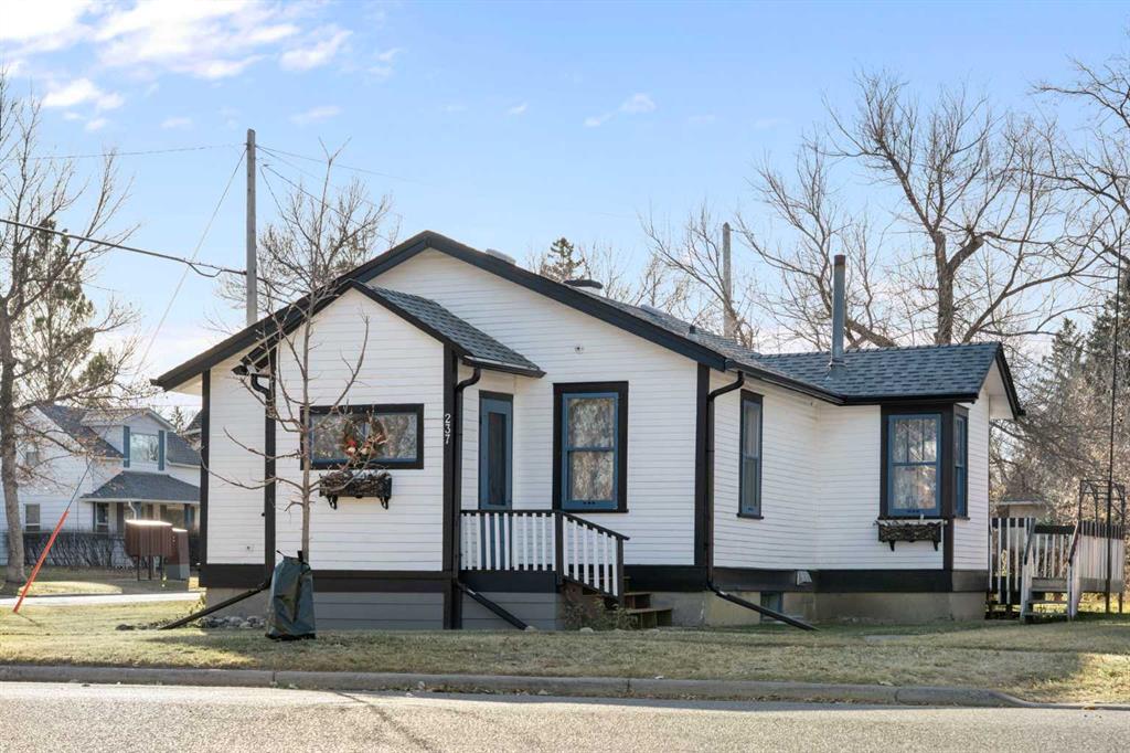 Picture of 237 6 Avenue SE, High River Real Estate Listing