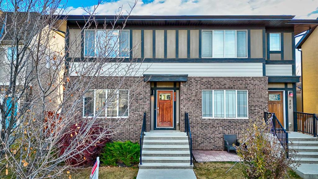 Picture of 198 Masters Avenue SE, Calgary Real Estate Listing