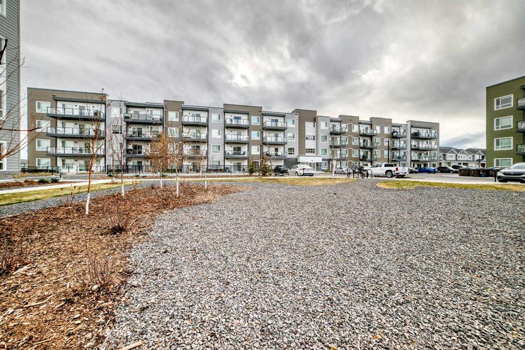 Picture of 3104, 33 Carringham Gate NW, Calgary Real Estate Listing