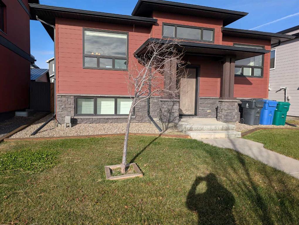 Picture of 359 Caledonia Boulevard W, Lethbridge Real Estate Listing