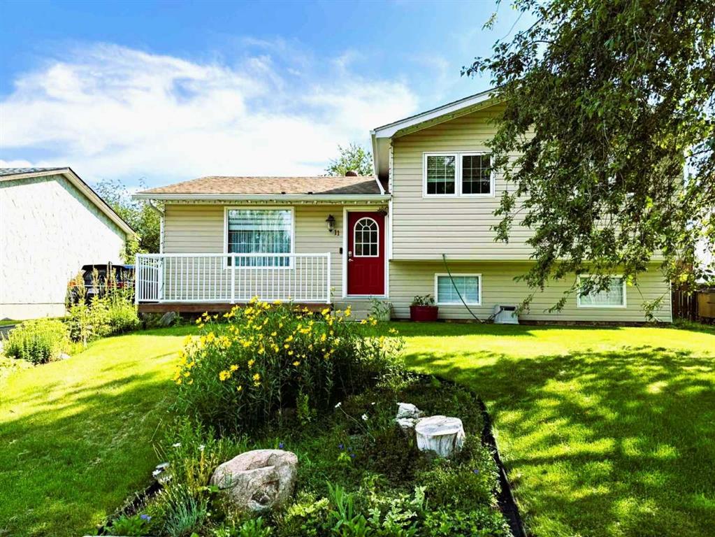 Picture of 11 Lake Newell Crescent E, Brooks Real Estate Listing