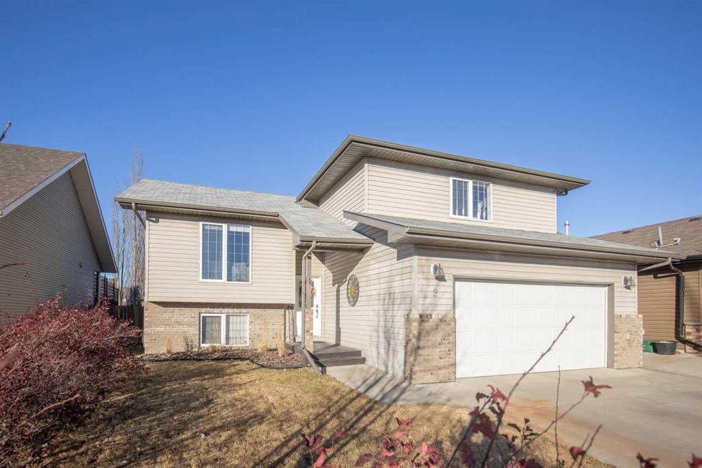 Picture of 2 Holbrook Place  , Sylvan Lake Real Estate Listing