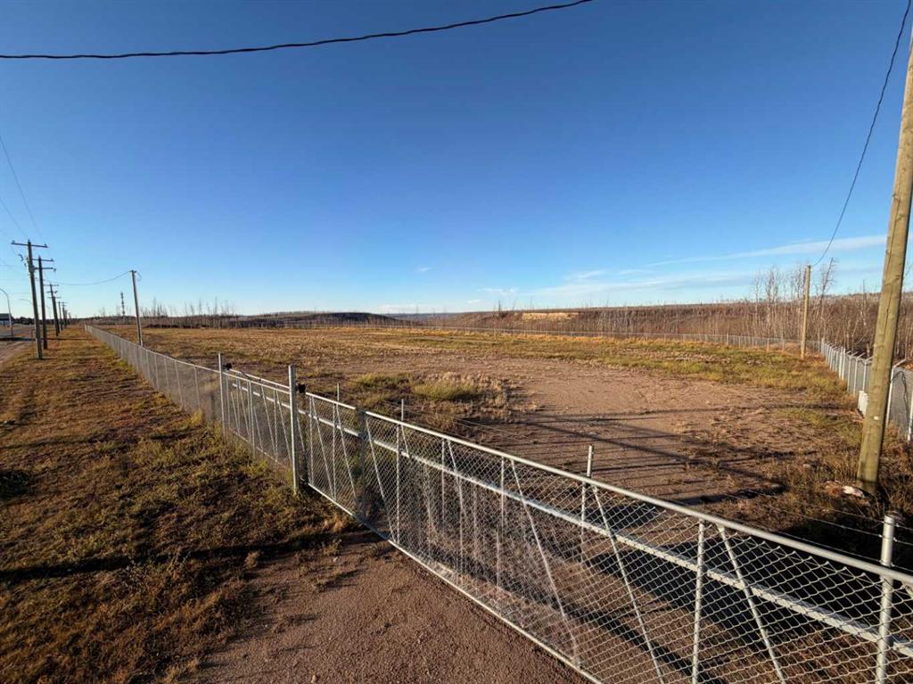 Picture of 520 SNOW EAGLE Drive , Fort McMurray Real Estate Listing